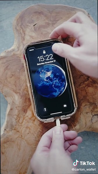 iPhone case made of cardboard #diy#tiktok教室#iPhone #段ボール