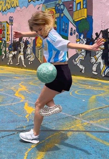 Freestyle Soccer Skills and Tricks