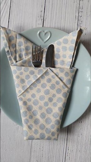 Cutlery Bag Napkin Fold #napkinfolding