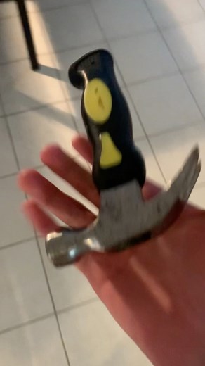 Keys Tutorials on Instagram: "Don’t try this at home 🔨 #piano #tutorial #donttrythisathome #reels #pianomusic #tips"