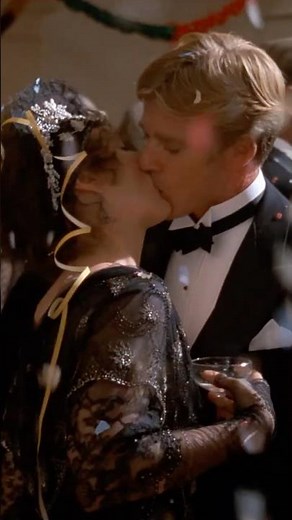 Here’s hoping you get a cinematic New Year’s kiss | 🎬 Out Of Africa (1985)