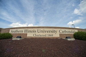 More than 1,800 students to be honored at SIU Carbondale commencement