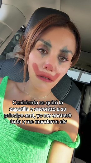 La nueva Cenicienta: Sandalias y Humor en la Boda