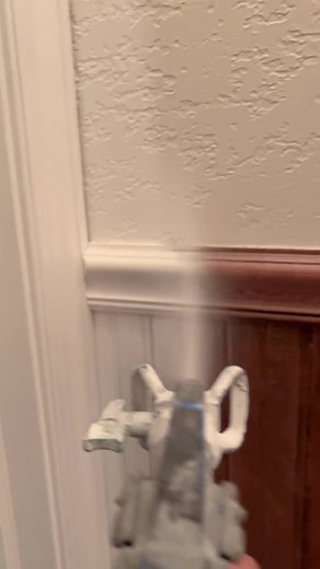 Spraying interior trim #painting #work #sherwinwilliams