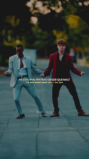 Coreografía 'Stayin' Alive': ¡Baila al Ritmo de Bee Gees!