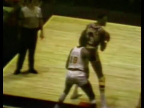 Injured Willis Reed Defense on Wilt Chamberlain - 1970 Finals Game 7