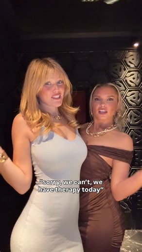 Sarah Coomer on Instagram: "Retail therapy is real 🛍️ #shopping #girls #retailtherapy"