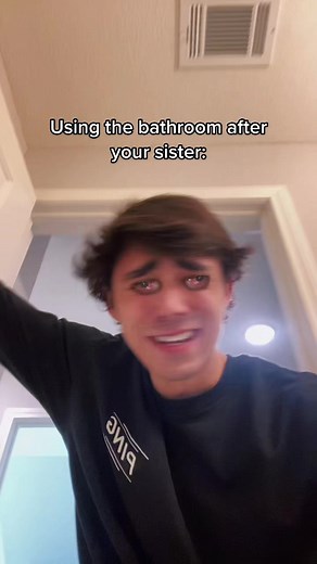 Don’t wanna go in after @abbyberner #ITriedItIPrimedIt #CloseYourRings #bathroom #whichone #tiktokexpert #stanky #professional