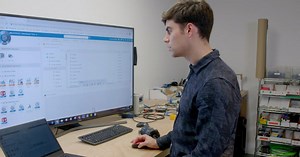 Square Robot 在云端协作，可提高产品上市速度