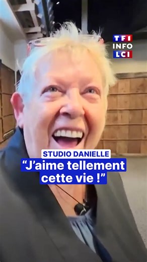 🤩 "J'ai l'impression d'avoir 20 ans !" @lestudiodanielle & Arthur Lombard se confient sur le succès de leurs aventures. Comme eux, d'autres séniors volent la vedette aux moins de vingt ans sur les réseaux sociaux. Certains vont même les chercher, eux précisément, pour en faire des influenceurs, de véritables stars ! #tf1info #studiodanielle #socialmedia | TF1 INFO