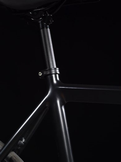 Exploring the TRACKPRO Matt Black: A Professional Bike Experience