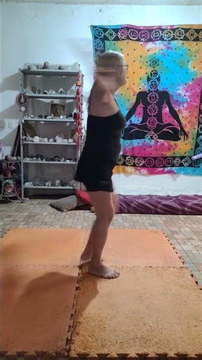 PRÉ CARNAVAL COM A RHÁ: CORRIDA INTERIOR E SILÊNCIO (CARNAZEN ) #carnazen #corrida #dança #meditação