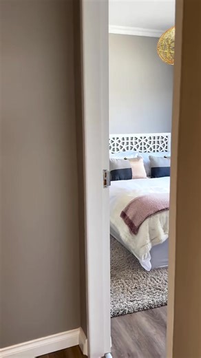 Book Your Dream 2026 Coastal Airbnb for 4