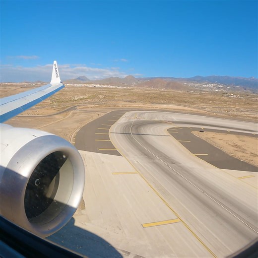 138K views · 1.9K reactions | Our STUNNING Landing into Tenerife South ✈️ Onboard a Ryanair 737 8-200 (is it a Max? 樂) | Airliners Live | Facebook