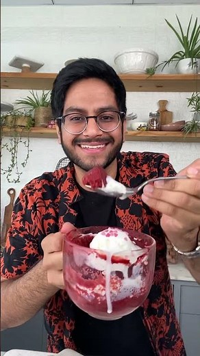 Eggless Red Velvet Mug Cake | Red Velvet Cake in 70 Seconds #SHORTS