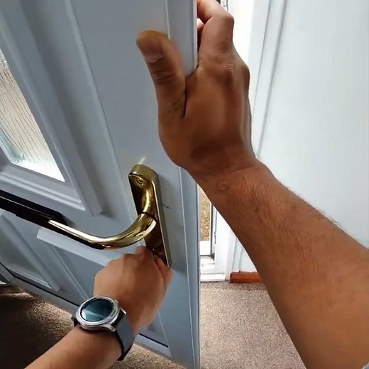 key stucked on lock (eurocylinder)... simple video how to fix it....