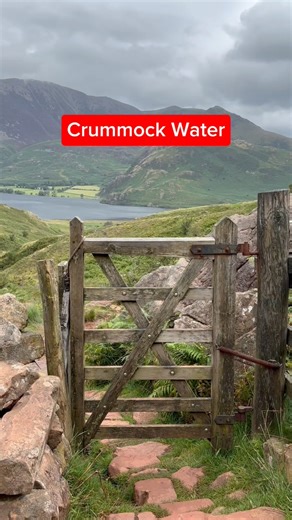POV: You spend the day admiring Crummock Water 😍 Have you ever seen this beautiful spot for yourself? | Sally's Cottages