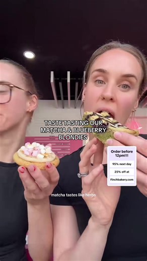 Discover Our Delicious Matcha Blondies Today!