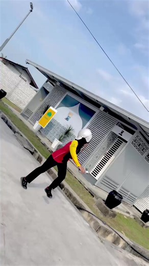 Macam ni kan trend yang tengah trending sekarang tu😂? Marilah dapatkan set sarapan pagi dari jam 8-11 pagi sahaja, dengan pembelian air wonda deli2go (bananapuff,tunapuff,chicken sausage doughnut) dengan rm8 ringgit sahaja mari datang ke shell batu 8 , #f #fyp #trending#4#shell