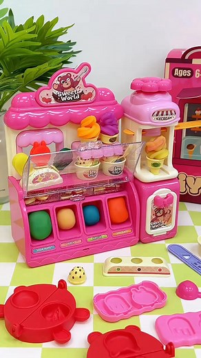 🍦 Du plaisir qui fait fondre les cœurs, pas la glace ! 🥳 Kit de pâte à modeler pour faire de la glace - 50 % de réduction pour les soldes de Noël ! ✨ Pourquoi les parents et les enfants l'adorent : • 🎨 Kit tout-en-un - Machine, moules et pâte colorée inclus • 🎭 Jeu de rôle amusant - Stimule la créativité et les compétences sociales • ✨ Développe des compétences clés - Développement de la motricité fine et des sens • 🌿 Matériaux sans danger pour les enfants - Conception non toxique et durabl