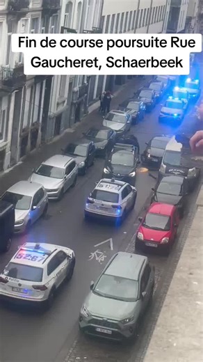 Fin de course poursuite sur la Rue Gaucheret à Schaerbeek. #Schaerbeek #coursepoursuite #police