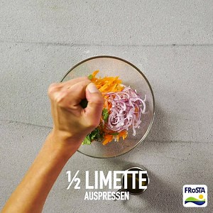 611K views · 891 reactions | Jetzt mal Brötchen bei die Fische! Wir präsentieren das Streetfood des Nordens mit asiatischem Twist. :-) | FRoSTA | Facebook