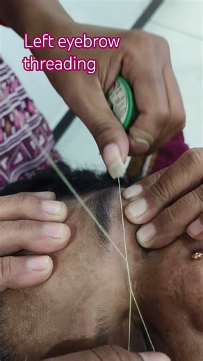 Eyebrow threading left eyebrow threading #eyebrows #youtubeshorts #shorts #beauty #viral #trending
