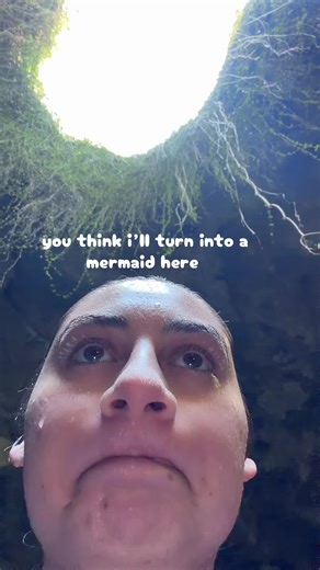 angelina Elise (@angelina.elise)’s videos with aquatic ambience - Scizzie