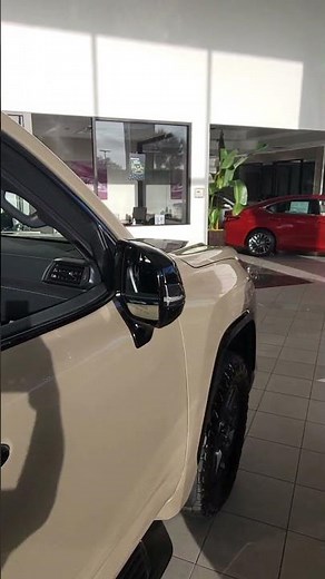 Experience the 2025 Lexus LX700h in Earth | Lexus of Orange Park