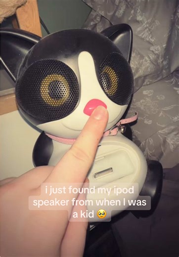 lowkey crying I miss it #fyp #2000s #ipod #nostolgia
