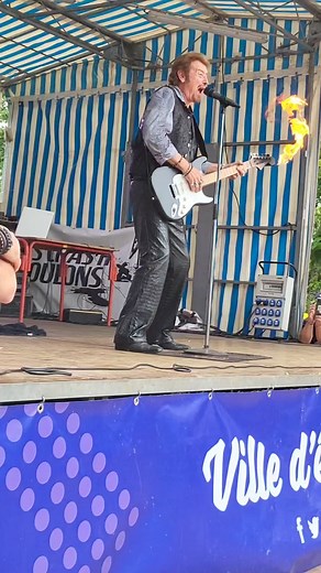 Il nous a encore régalé ce weekend notre Johnny Àmoité adoré!#HellFestDuBourg | La Sotizerie -lpds-