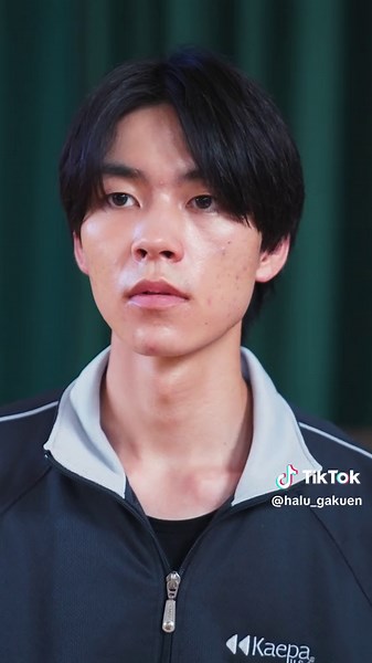 勘違いでいじめられる経験ある人いる？結局いじめはいじめる方が悪い！ 【出演者】 @松井栞里 @- 凜 - #青春 #高校生 #恋愛 #ショートドラマ #キミに夢中 #ハル学園