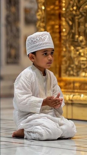 3-Year-Old Muslim Boy Recites Naat Shareef at Kaaba | Heart Touching Short