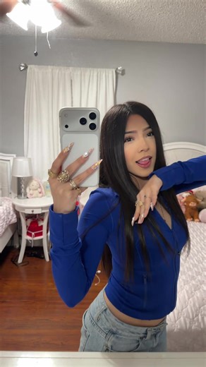 Stylish Ways to Wear Lulu with Jeans