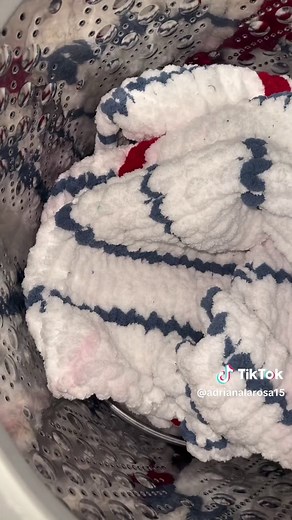 Fix Color Runs in Blankets With Carbona Color Run Remover