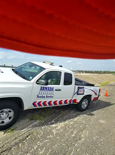 Roadside tire change #automobile #carbreakdown #automotivetools #milwaukeetools