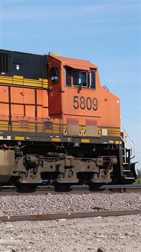 TRAIN SHORTS #01915 / EB BNSF 5809 Barstow, CA to Cherokee Yard Tulsa, OK 2-14-2024 #train