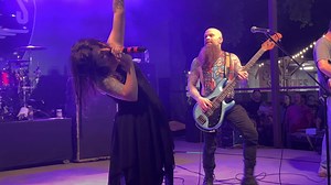 Flyleaf: So war das erste Konzert nach der Reunion mit Lacey Sturm