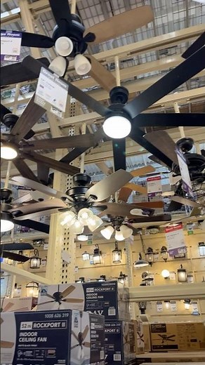 Quick demonstration of the Home Depot fan display #homedepot #ceilingfan #fyp