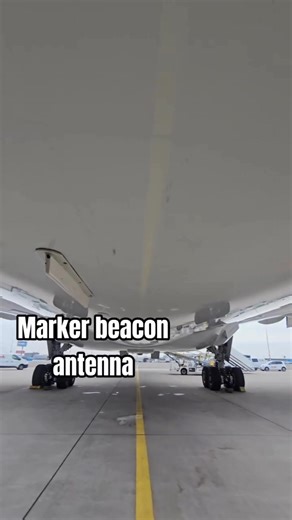 113K views · 1.5K reactions | Highlighting some major components on the B787's belly. | Update Aviation | Facebook