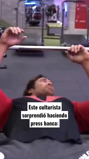 This bodybuilder surprised by doing bench press #Reels | Gorrino fan 1