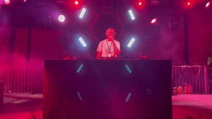 Sean Johnston aka Hardway Bros dropping DJ Felix Dickinson's extended dub of Ashrr's 'Fizzy' out now on ASHRR Meet Scientist/ASHRR Meet Felix Dickinson. 🔥 Available via Juno Records. | 20/20 Vision Recordings