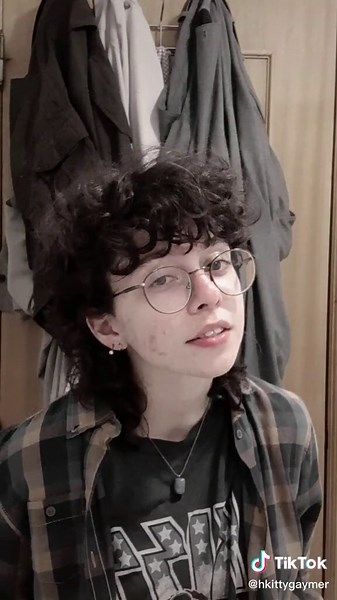 M i o (@pyjama.pantss)’s videos with Boys Will Be Bugs - Cavetown