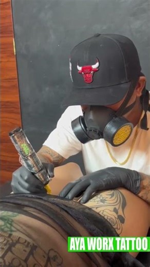 Let ink flow - bold like a splash #tattoo #tattoofun #tattooartist #tattooideas #shorts