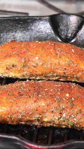 Quite possibly the best salmon you'll ever make! RECIPE: https://www.preciouscore.com/pan-grilled-salmon/ | Precious Core