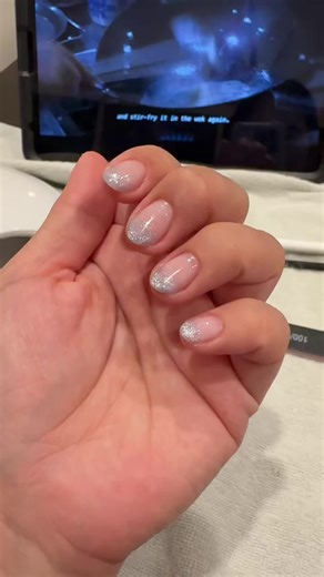 Frozen Themed Nail Art for Enthusiasts