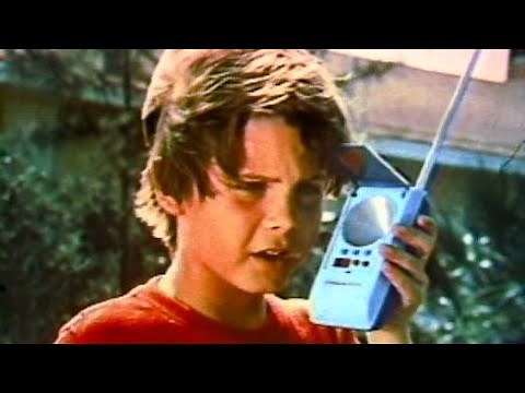 Star Trek Communicators by Mego (Commercial, 1976) 🖖