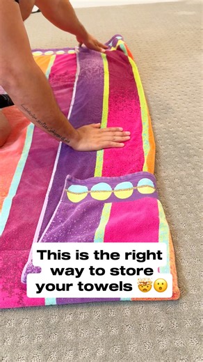 Perfect folded towels🤯 This original video was produced by Creative crafting , Network Media And Grace Taylor page | Creative Crafting