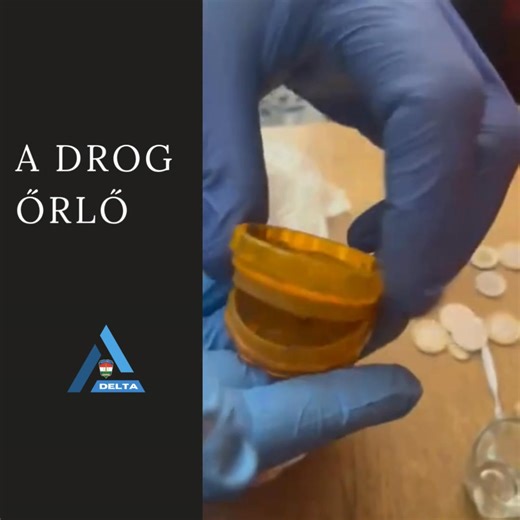 🔴 A drog őrlő!😎 👮 A Putnoki Rendőrőrs nyomozói a DELTA Program keretében elfogtak egy 44 éves királdi férfit, aki saját használatra szerzett be kábítószert. 📆 A június 2-a előtti időszakban történő beszerzést követően a rendőrök házkutatást tartottak, amely során: • több mint 40 gramm drogot, • mérleget és • növényi őrlőt foglaltak le. ✅ A férfi a kihallgatás során beismerő vallomást tett. ⚠️ Figyelem! A kábítószerek, különösen az új pszichoaktív anyagok (pl. kristály), komoly egészségügyi k