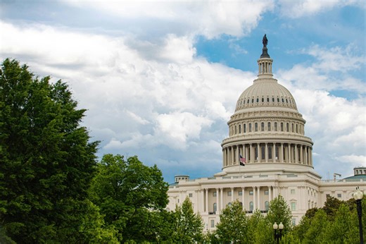 Washington DC: A foot of snow from polar vortex
